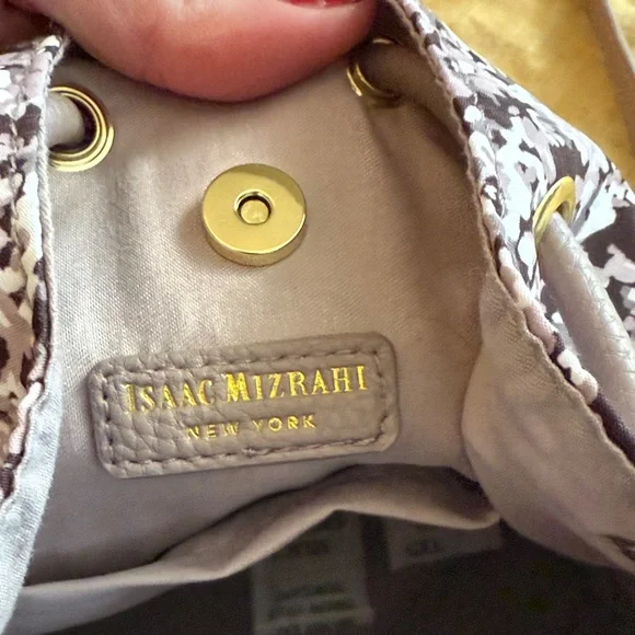 Isaac Mizrahi Floral Drawstring crossbody - Picture 13 of 17